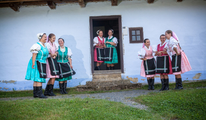 3. fotografia fotogalérie Folklórna skupina Torička